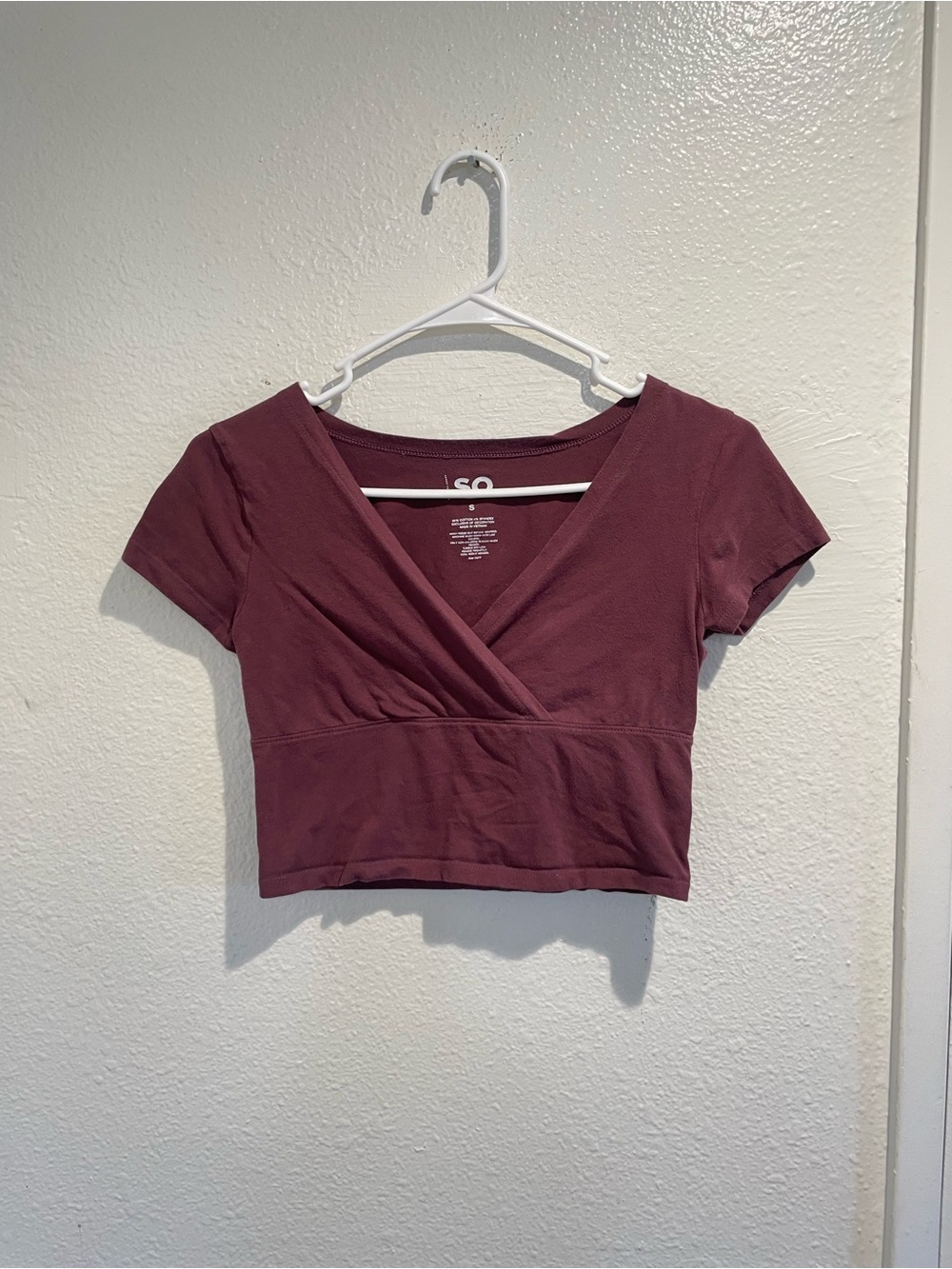 ✨ SO Plum Purple Faux Wrap Crop Top Short Sleeve Tee Small